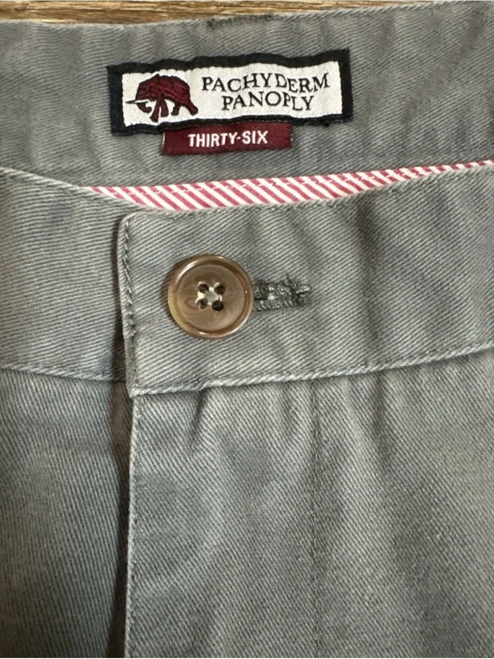 Alabama Crimson Tide NCAA Shorts elephant Gray Mens Size 36 Inseam 8